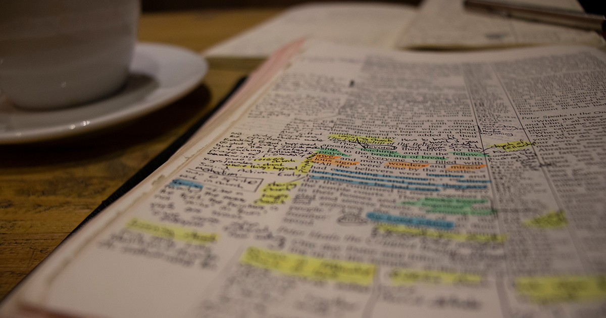 Highlight Pages Of A Bible 